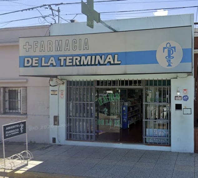 Farmacia y Perfumería La Terminal · foto 1